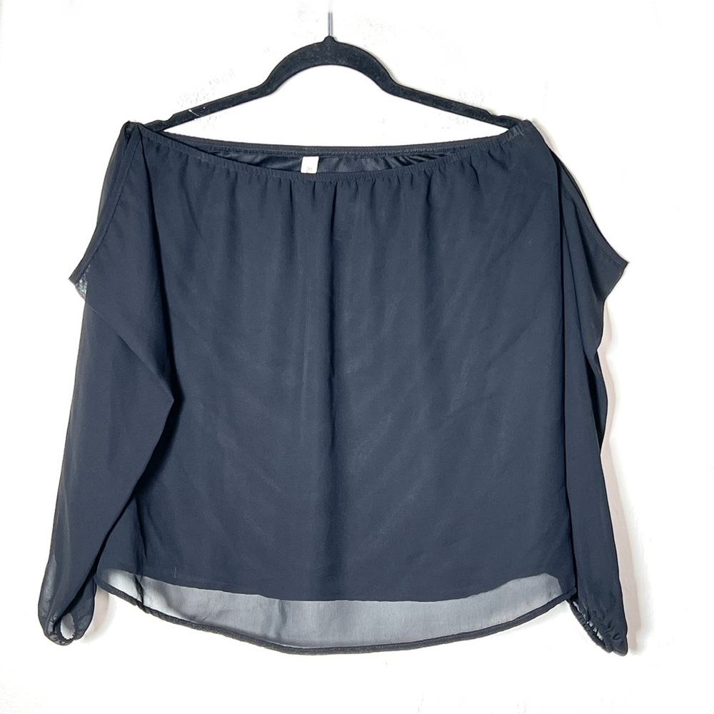 Rachel Kate black cold shoulder blouse top shirt size small S B197
